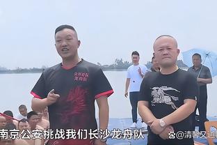 曼联队内训练视频：迪亚洛2秒过人+射门，安东尼9秒过人+“勉射”